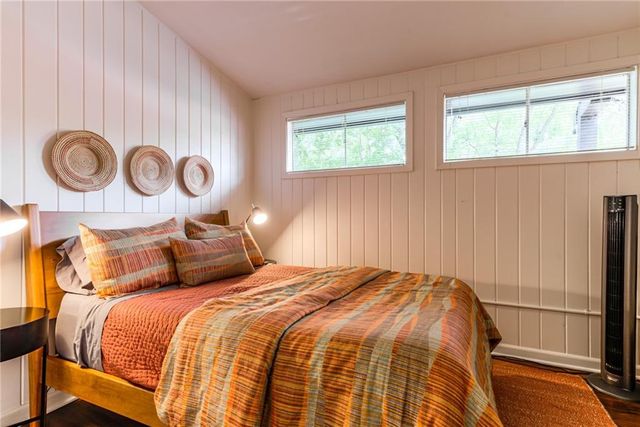 2204 W 71 Terrace, Prairie Village, KS 66208