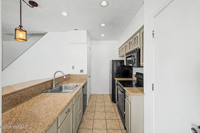 6690 E Calle Alegria Unit C, Tucson, AZ 85715
