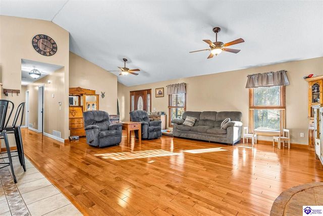 2170 Petersburg Road, Boston, KY 40107