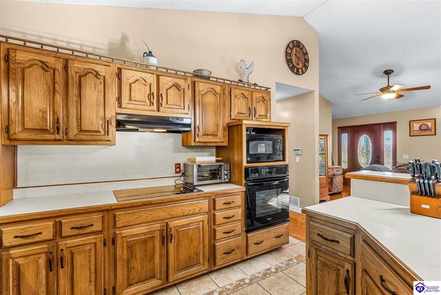 2170 Petersburg Road, Boston, KY 40107