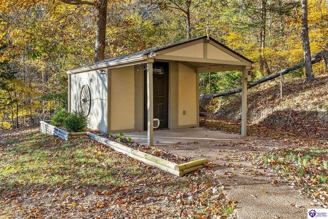 2170 Petersburg Road, Boston, KY 40107