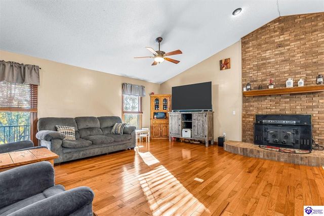 2170 Petersburg Road, Boston, KY 40107