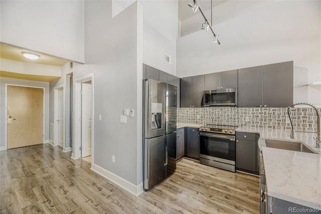 5677 S Park Place D302, Englewood, CO 80111