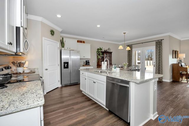 6577 Moon Crest Lane NW, Huntsville, AL 35806