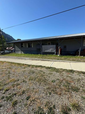 500 South Ave, Northport, WA 99157