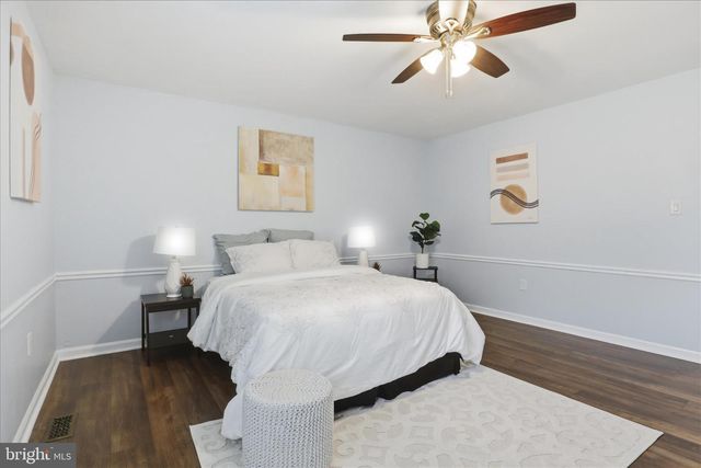 1337 SHALLOW FORD RD, Herndon, VA 20170