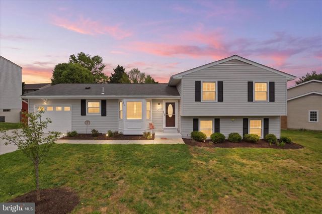 1337 SHALLOW FORD RD, Herndon, VA 20170