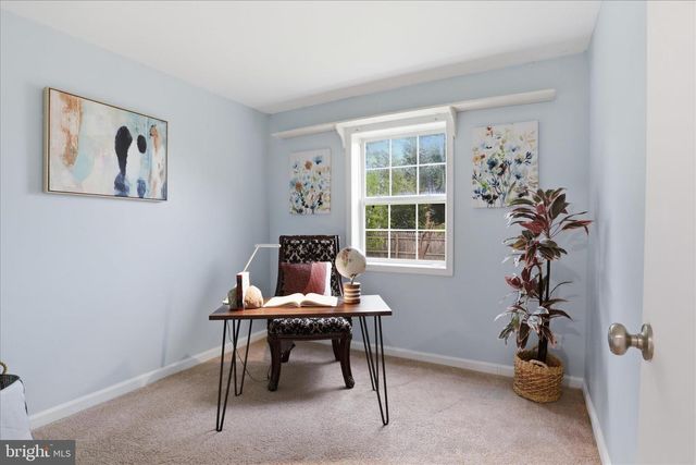1337 SHALLOW FORD RD, Herndon, VA 20170