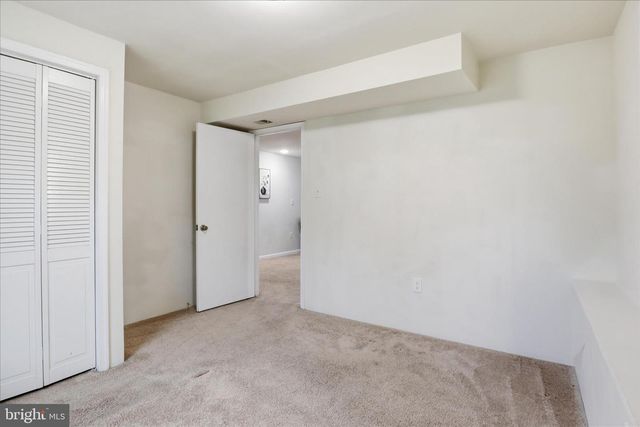 1337 SHALLOW FORD RD, Herndon, VA 20170
