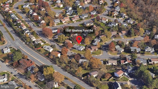1337 SHALLOW FORD RD, Herndon, VA 20170