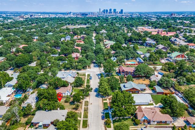 2612 S Adams Street, Fort Worth, TX 76110
