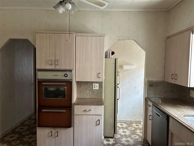 4735 196th Place, Flushing, NY 11358