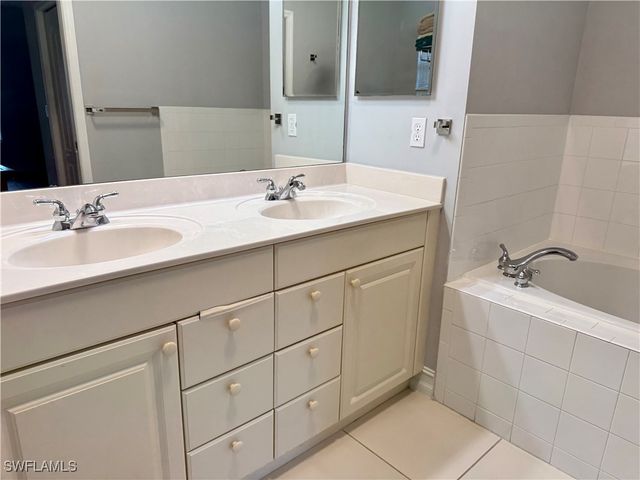 8153 Sanctuary DR 2, Naples, FL 34104