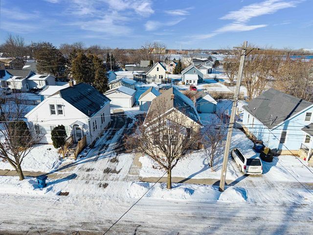 213 LAWSON STREET, Menasha, WI 54952