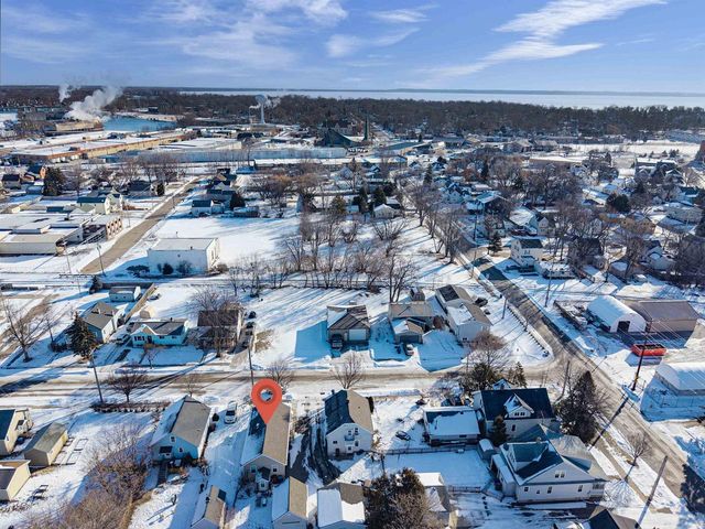 213 LAWSON STREET, Menasha, WI 54952