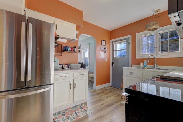 213 LAWSON STREET, Menasha, WI 54952