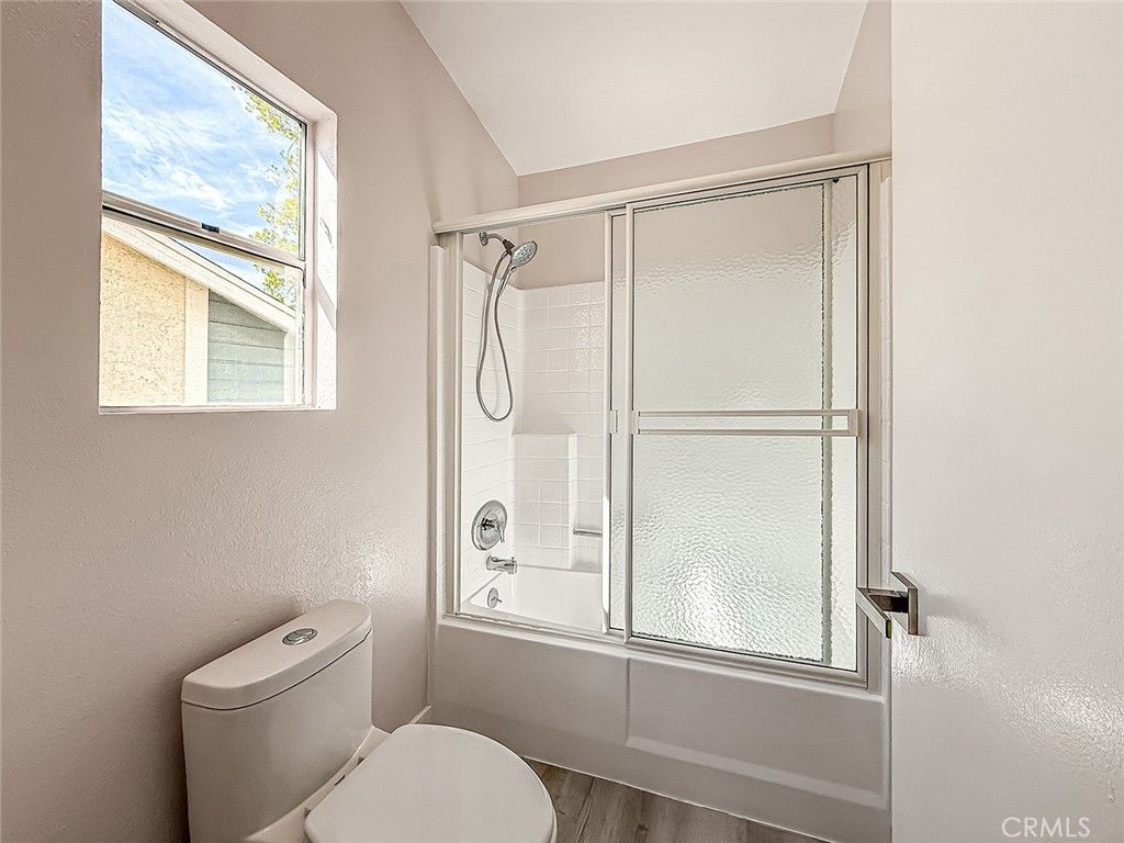 Image 34 of property listing at 12392 Carl Street, Pacoima, CA 91331