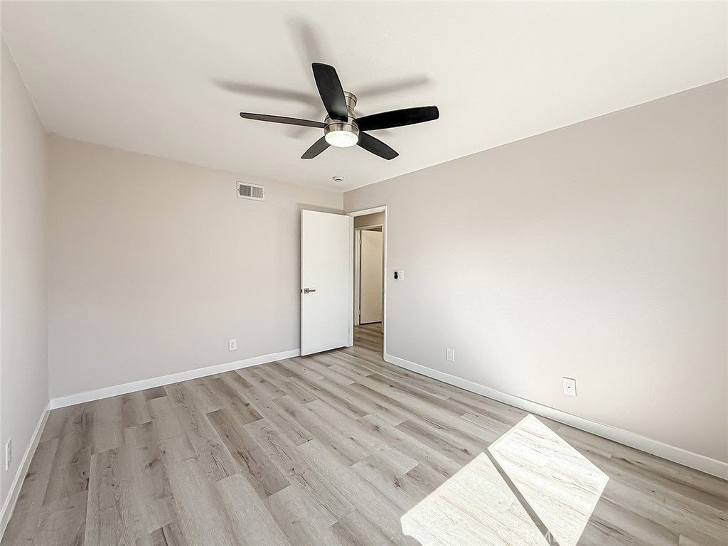 Image 37 of property listing at 12392 Carl Street, Pacoima, CA 91331