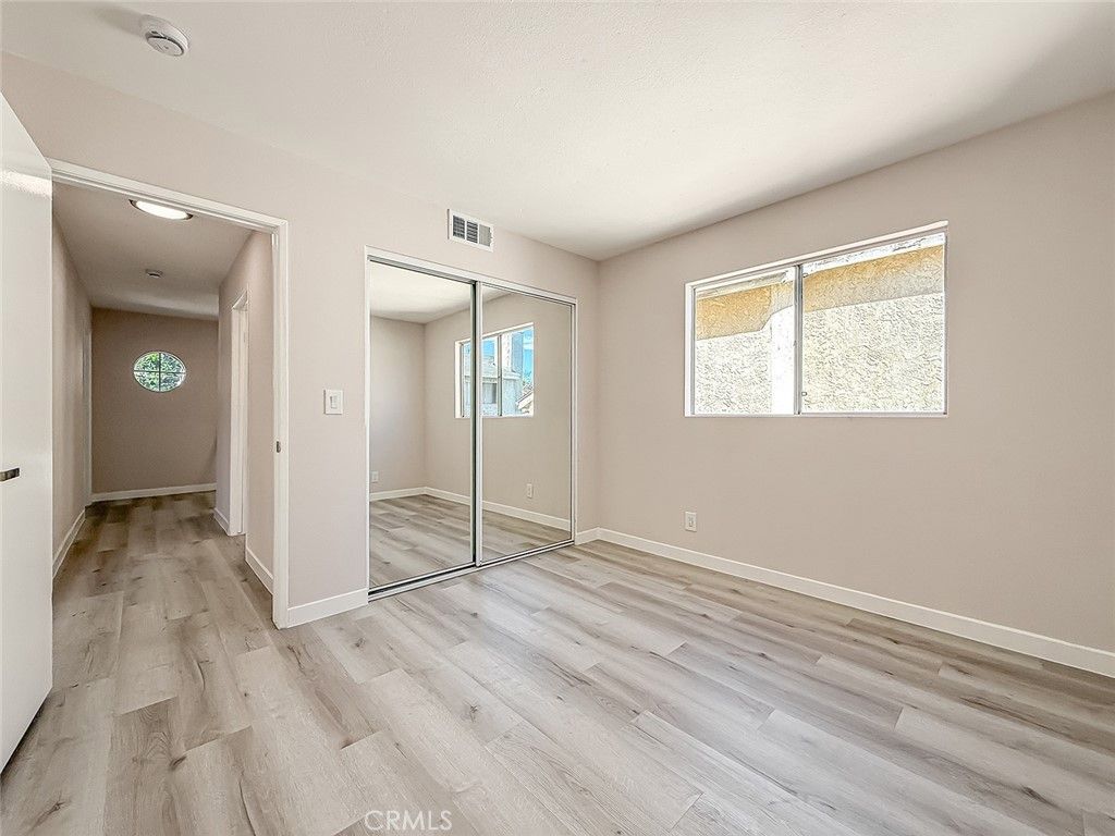 Image 40 of property listing at 12392 Carl Street, Pacoima, CA 91331