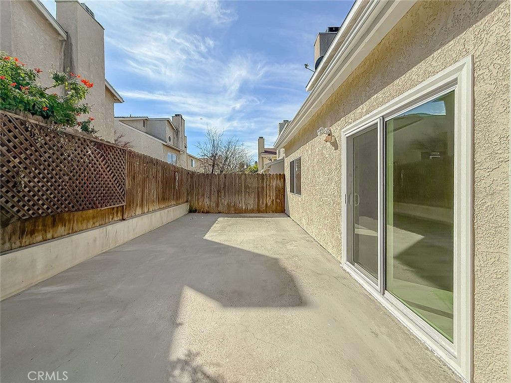 Image 51 of property listing at 12392 Carl Street, Pacoima, CA 91331