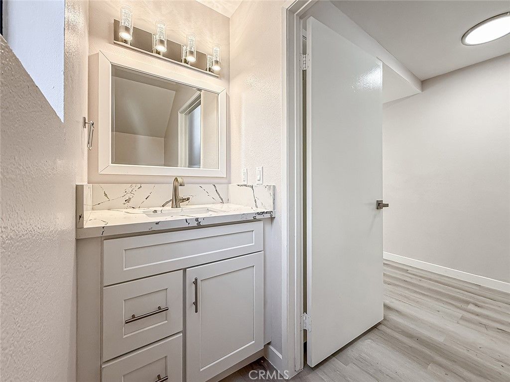 Image 9 of property listing at 12392 Carl Street, Pacoima, CA 91331