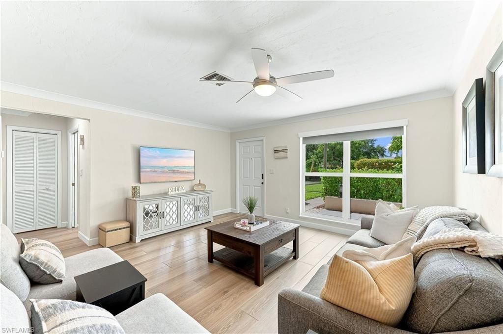 809 Palm View DR 8, NAPLES, FL 34110 — photo 3