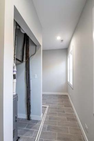 6647 S Saint Lawrence Avenue 1, Chicago, IL 60637