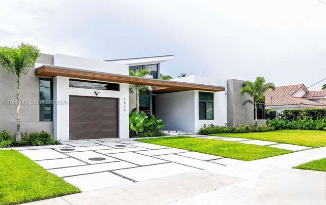 1830 NE 193rd St, Miami, FL 33179