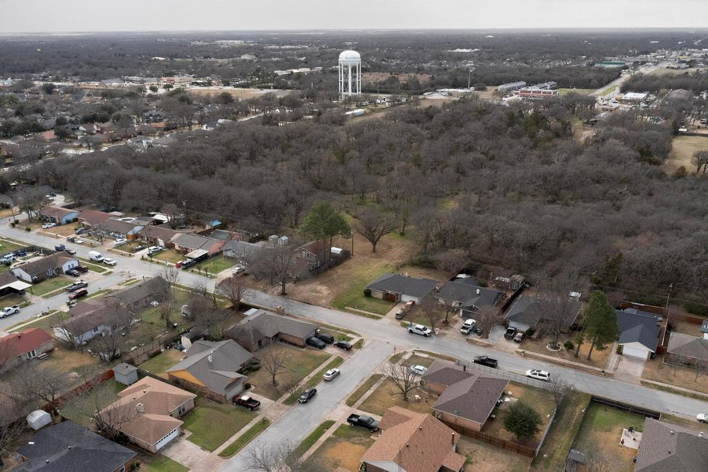 3800 Pioneer Road, Balch Springs, TX 75180