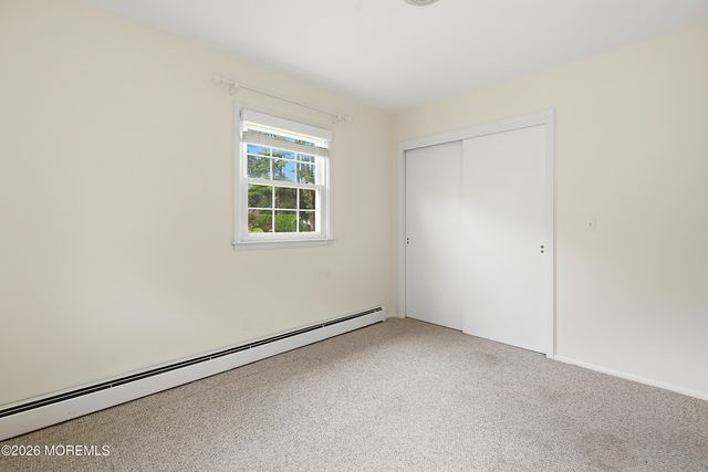 943 Edgebrook Drive N, Toms River, NJ 08757