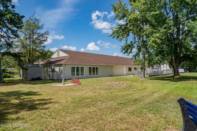 943 Edgebrook Drive N, Toms River, NJ 08757