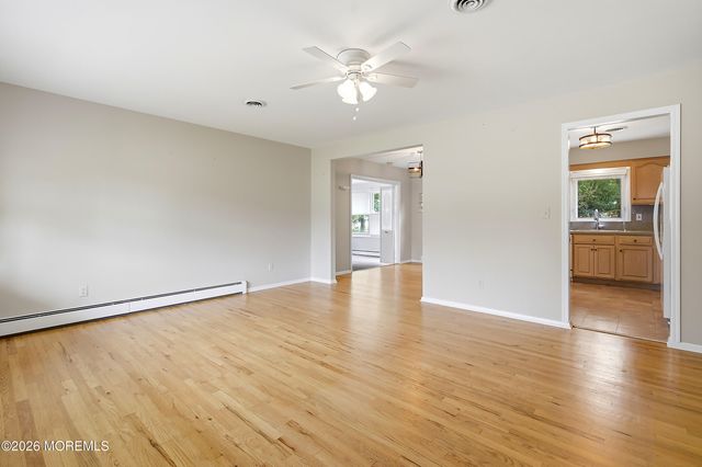 943 Edgebrook Drive N, Toms River, NJ 08757