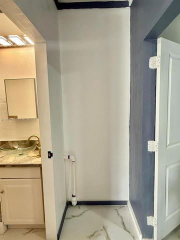 10357 SW 174th Ter 1, Miami, FL 33157