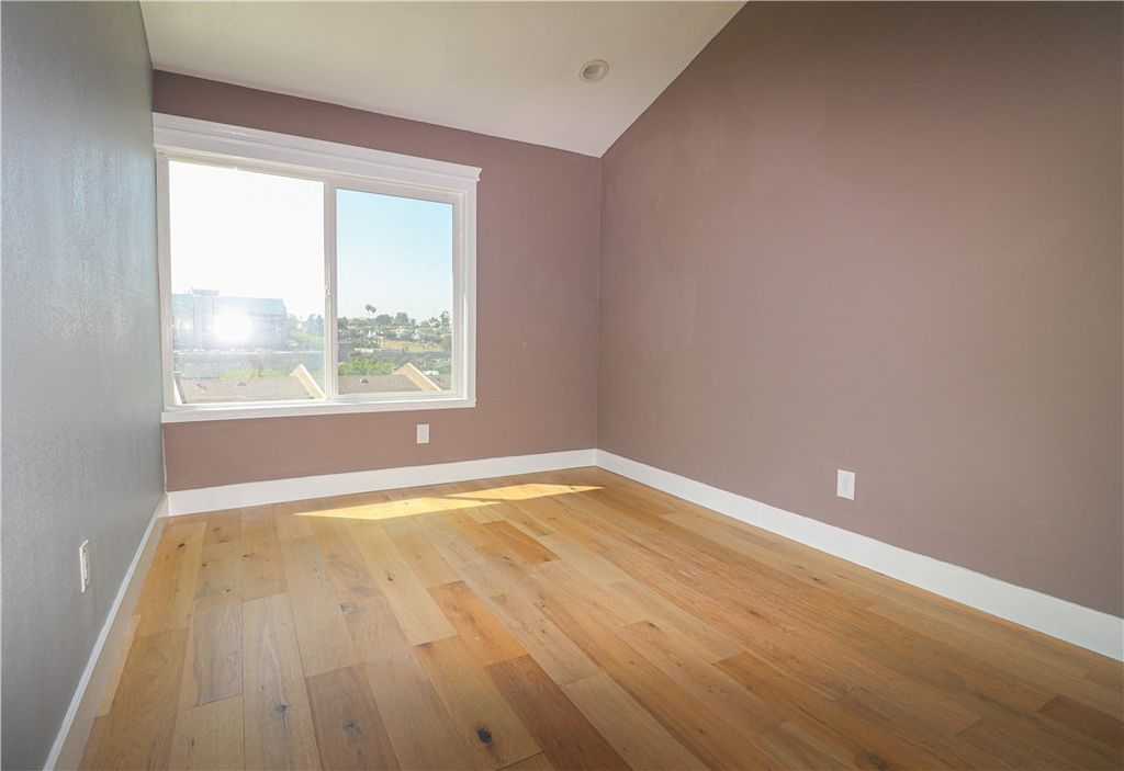 Image 14 of property listing at 7700 Parkway Drive # 26, La Mesa, CA 91942