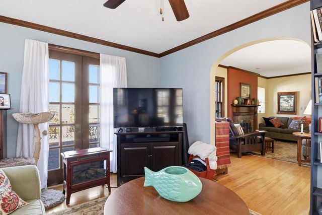 2215 Regent Street, Madison, WI 53726