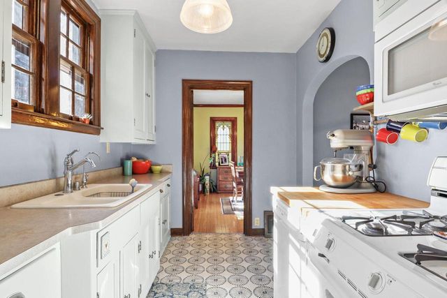 2215 Regent Street, Madison, WI 53726