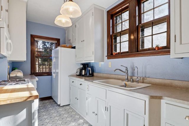 2215 Regent Street, Madison, WI 53726