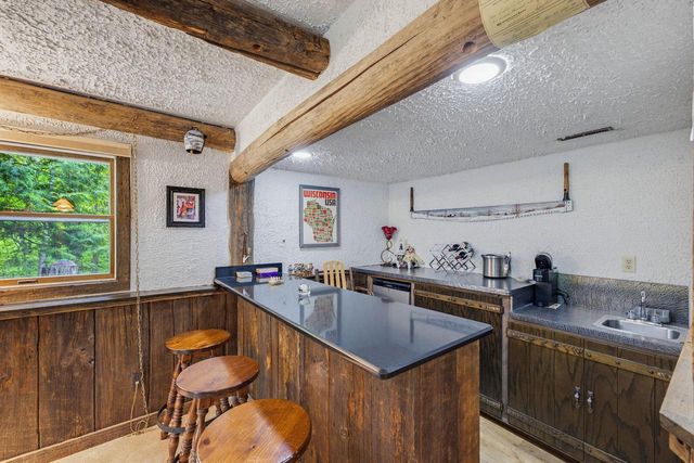 1820 Candlewood LANE, Richfield, WI 53076