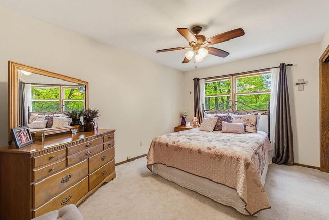 1820 Candlewood LANE, Richfield, WI 53076