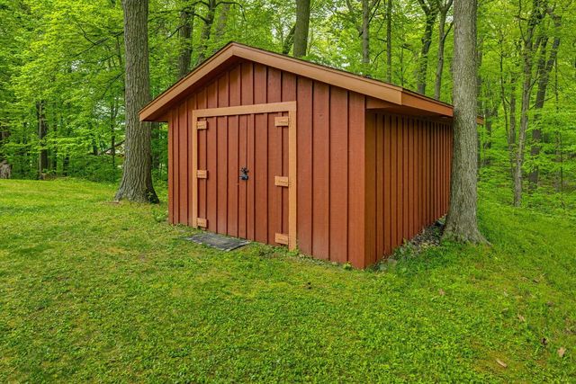 1820 Candlewood LANE, Richfield, WI 53076