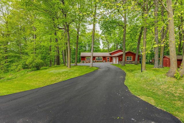 1820 Candlewood LANE, Richfield, WI 53076