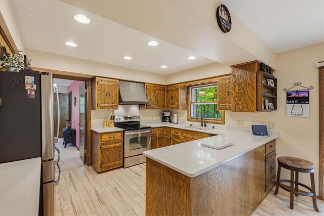 1820 Candlewood LANE, Richfield, WI 53076