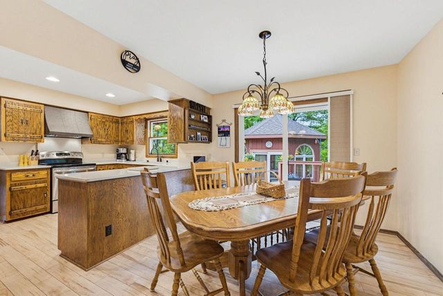 1820 Candlewood LANE, Richfield, WI 53076