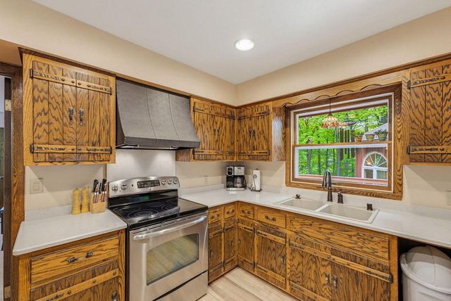 1820 Candlewood LANE, Richfield, WI 53076