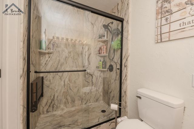 312 N RODGERS STREET, Henrietta, TX 76365