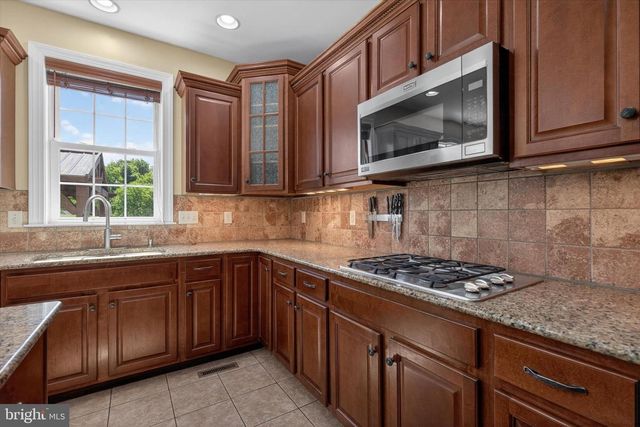 445 CAPITOL HILL RD, Dillsburg, PA 17019