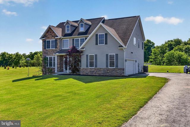 445 CAPITOL HILL RD, Dillsburg, PA 17019