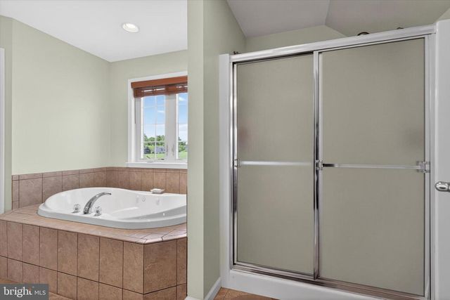 445 CAPITOL HILL RD, Dillsburg, PA 17019