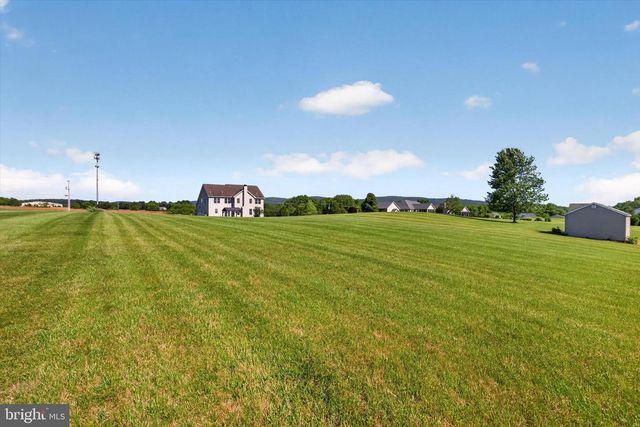 445 CAPITOL HILL RD, Dillsburg, PA 17019