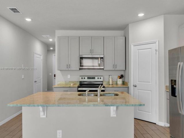 3506 Joshua Tree St 3506, Palm Springs, FL 33461